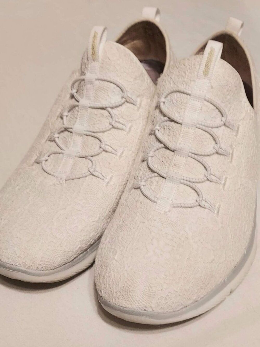 Skechers Memory Foam Air-Cooled Dressy Sneakers Dual -Lite Sole 91/2 Lacey